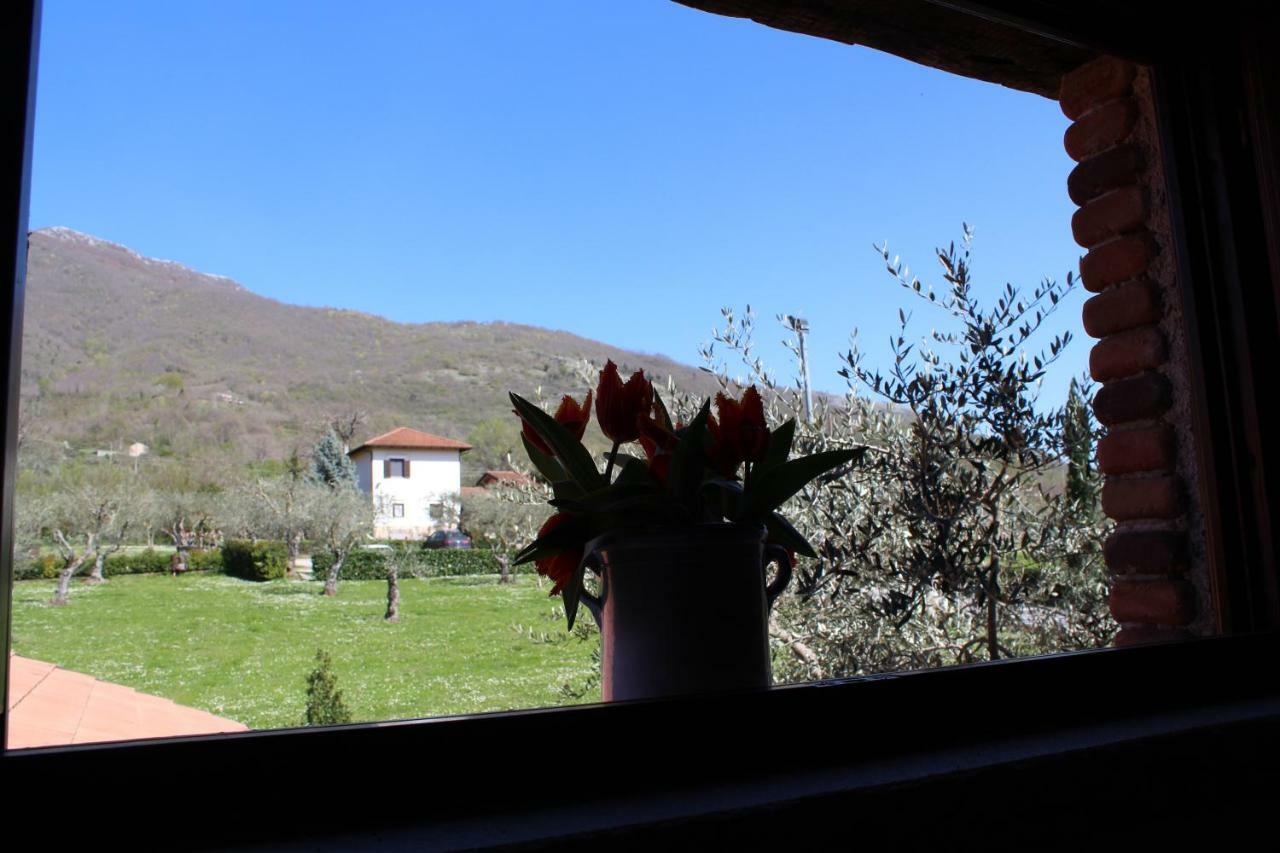 Agriturismo Il Castagneto Падула Екстер'єр фото