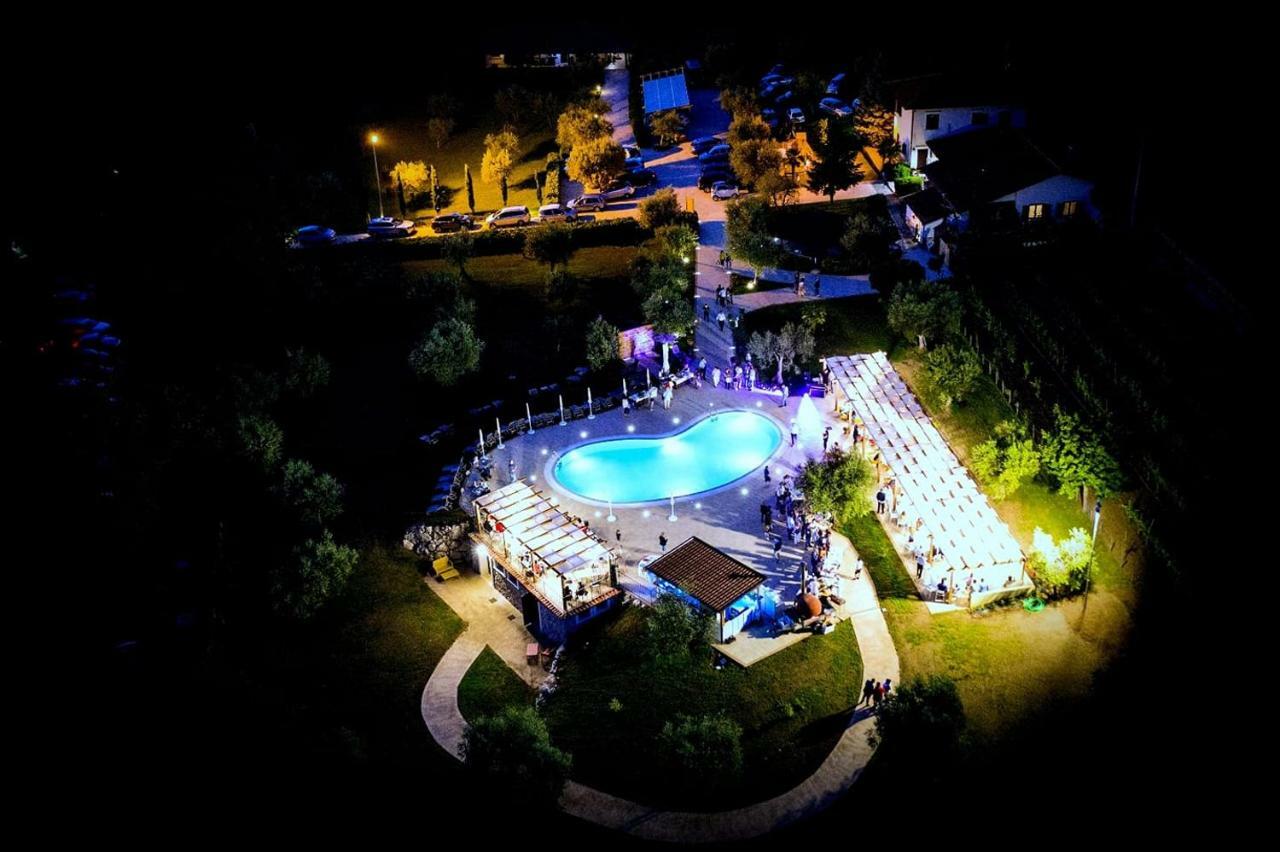 Agriturismo Il Castagneto Падула Екстер'єр фото
